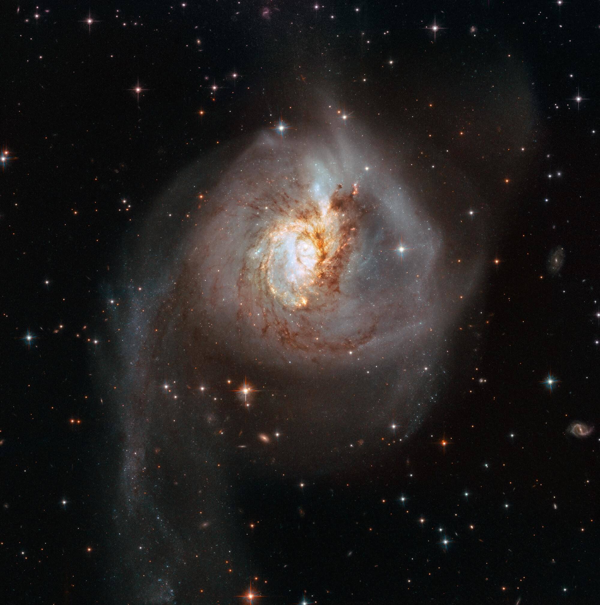 Galaksi NGC 3256