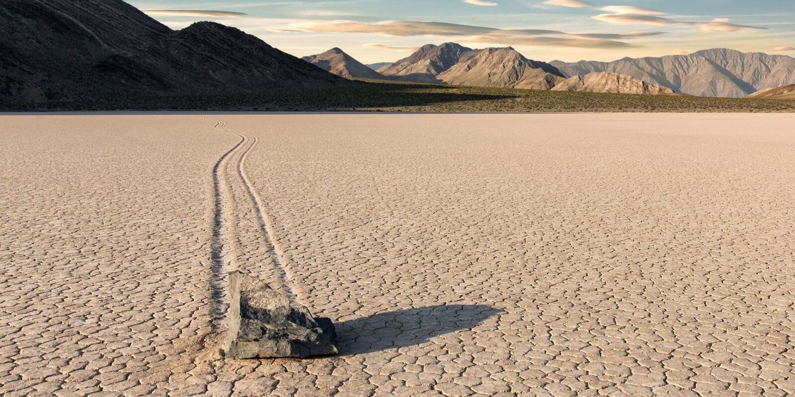 Olum Vadisindeki Hareketli Taslarin Sirri Death Valley